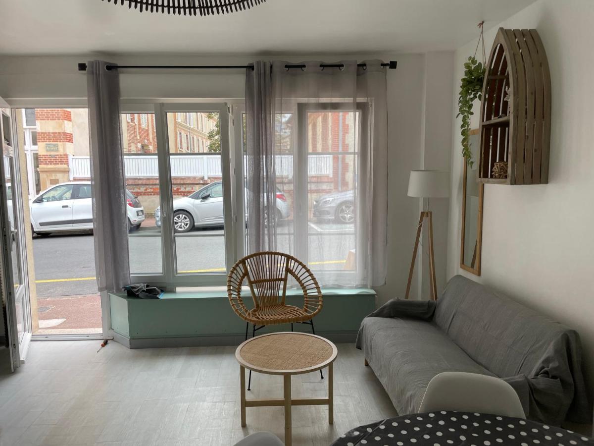 Houlgate Souplex 50M Plage Et Commerces Dış mekan fotoğraf